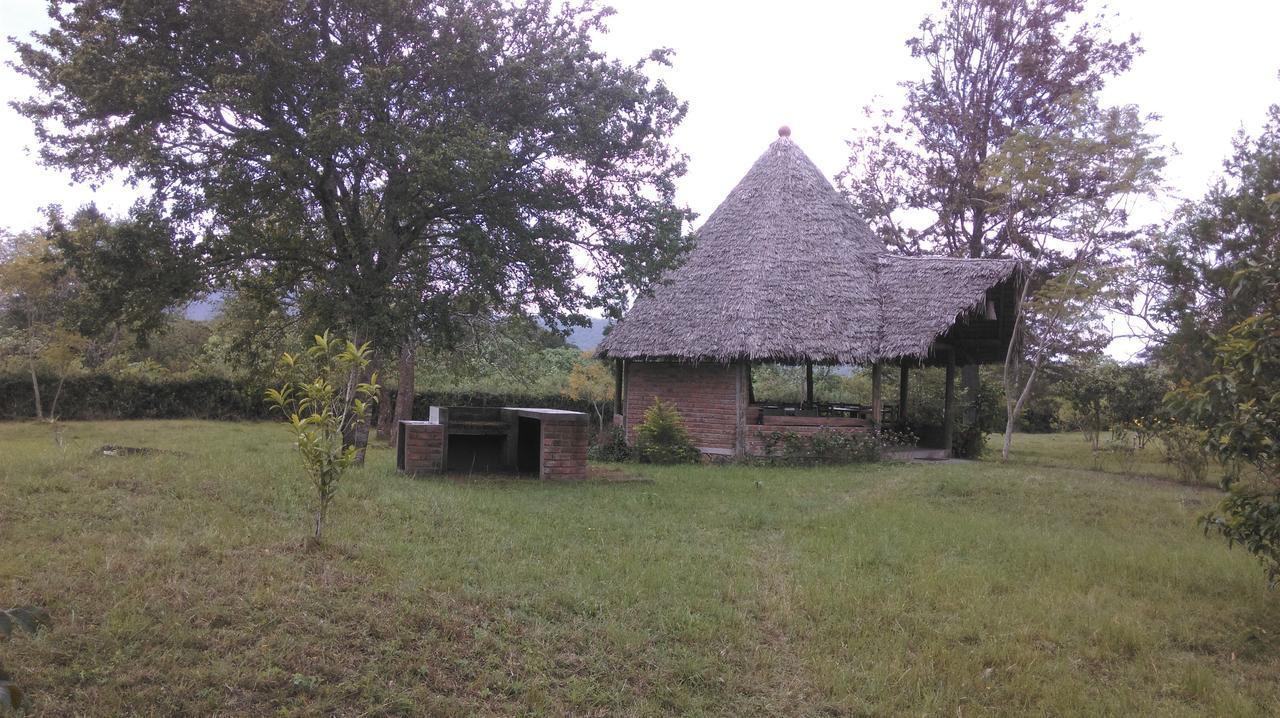 Meru Mbega Lodge Usa River Exterior foto